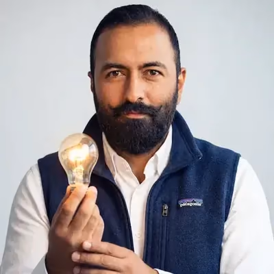 Simerjit Singh, grunnlegger av Lysere